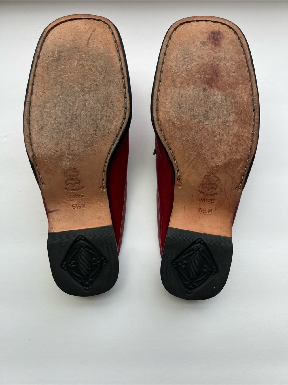 Brighton women’s Red Leather Tassel Bit Mules - Picture 3 of 7